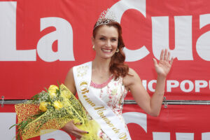 La aplaudida donación de Begoña Basauri a Bomberos tras ser coronada reina de Olmué