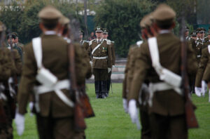 Jefe máximo de Carabineros pide la baja de general por acusaciones de abuso sexual