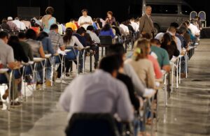 Salud Pública se quedará sin 277 médicos que reprobaron examen de conocimientos