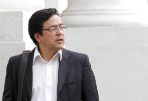 La respuesta del coordinador de Observatorio Político Electoral UDP que acusó de plagio a Claudio Fuentes