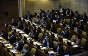 ¿De qué renovación nos hablan los partidos tradicionales?