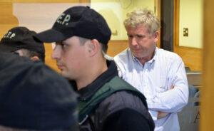 Abogado de la familia Luchsinger evalúa pedir que el gobierno deje el caso