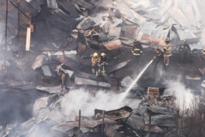Vecino denuncia cuál fue la respuesta de Bomberos cuando alertó del incendio en Valparaíso