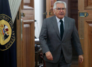 Chile Vamos analiza interpelar a ministro Fernández por arresto domiciliario de machi Linconao