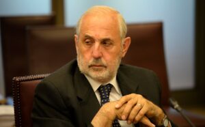 Fiscalía Nacional perseguirá a quienes difundan información falsa en redes sociales sobre incendios