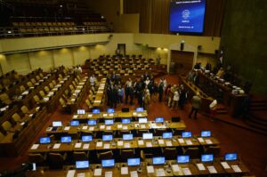 FOTOS | Solo llegaron 36 diputados: fracasa sesión que votaría aumentar pena por violencia intrafamiliar
