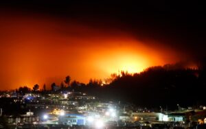 Onemi reporta que incendios activos bajan a 119: despliegue supera las 11 mil personas enfrentando las llamas