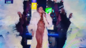 VIDEO | La bochornosa presentación de Mariah Carey en Año Nuevo que ya dio la vuelta al mundo