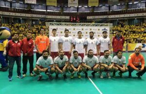 FOTO | Arco del Triunfo se tiñó de tricolor en la antesala del debut de Chile en Mundial de Balonmano