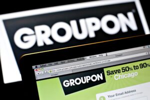 Sernac demanda a Groupon tras casi 2 mil reclamos por no cumplir con las condiciones ofrecidas