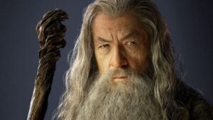 Actor de El Señor de los Anillos se lució con este cartel durante la marcha contra Donald Trump