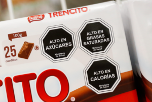 Alimentos con sello negro podrían aumentar su precio por aplicación de impuestos