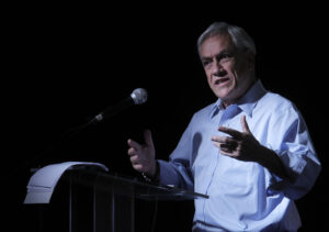 Nueva ofensiva de Piñera: critica al Gobierno por norma que golpea a Liceos Bicentenario