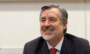 Guillier tras superar por primera vez a Piñera en Adimark: 