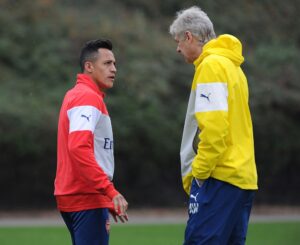 Cara dura: Wenger no libró de las críticas a Alexis Sánchez por el desastre del Arsenal en Champions League