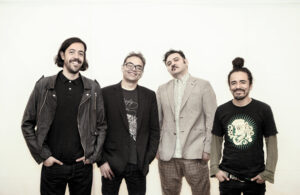 Café Tacvba eliminó una de sus más emblemáticas canciones para cuadrarse contra el femicidio