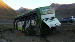 Chofer de Tur Bus es condenado a 20 años de cárcel por fatal accidente que dejó 19 muertos