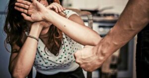 Violencia intrafamiliar: el síntoma de algo mayor
