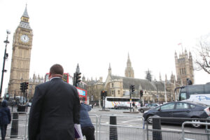 VIDEOS + FOTOS | Los primeros registros del atentado que sacudió Londres y cobró cuatro víctimas fatales