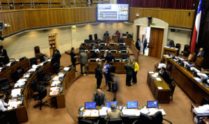 Así será el consejo asesor que reajustará los sueldos de diputados y senadores