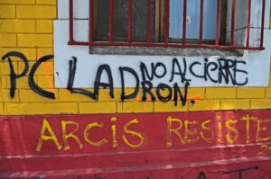 El llamado de Amplitud sobre la Universidad Arcis que de seguro cayó pésimo en el Partido Comunista