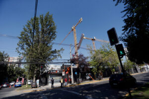 Sólo un 18,5% de los chilenos podría comprar un departamento de 1.700 UF