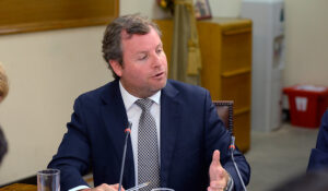 Diputado UDI Renzo Trisotti pagó multa de 277 mil pesos para suspender su formalización en caso SQM