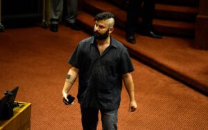 Boric pidió terminar con "monjas, zorras y madres" en el fútbol... pero le sacaron en cara un antiguo tuit