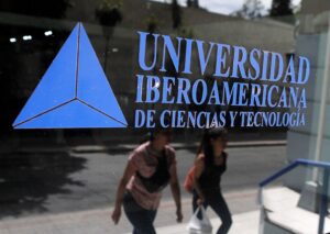Mineduc anuncia investigación tras destaparse crisis financiera de la Universidad Iberoamericana