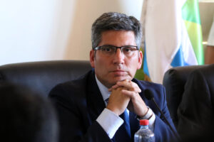 Intendente de Coquimbo responde a Walker: "No hubo orden del Gobierno para rechazar Dominga"