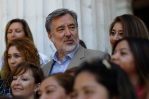 Alejandro Guillier celebra irrupción de Bea Sánchez: "La política se verá fortalecida con una mujer brillante"