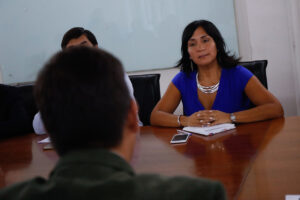 Ministra de Transportes adelanta que pondrá pie en el acelerador a proyecto de ley Uber