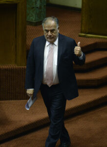 Andrade dispara contra Guillier: "La lealtad se muestra en los momentos difíciles"