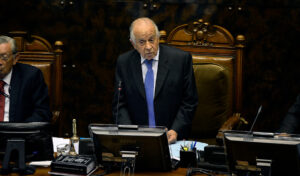 Renovación de la política: DC Andrés Zaldívar es nuevamente presidente del Senado