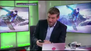 VIDEO | En vivo por 24 Horas: Manuel de Tezanos cayó en pesada broma del "orgasmo por celular"