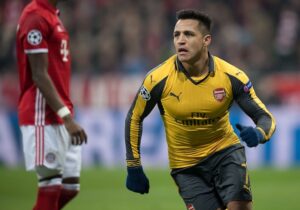 Al Arsenal no le gusta esto: gigante de la Premier League buscaría quedarse con Alexis Sánchez