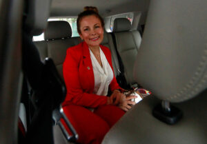 Cathy Barriga se suma a la Presidenta Bachelet y será censista este 19 de abril