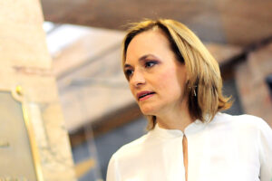 Carolina Goic responde a guiños de Piñera con la DC: "No sea patudo, no se confunda"
