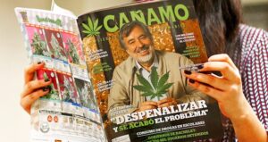 Guillier por consumo de marihuana: “Bastaría con despenalizar y se acabó el problema”