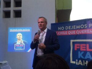 Felipe Kast presenta a su comando presidencial e instó a Piñera y Ossandón a realizar un debate