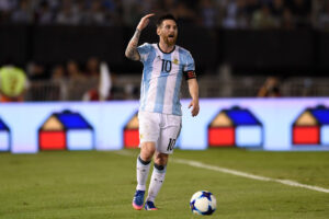 FIFA sanciona con cuatro partidos a Lionel Messi por insultos a juez de línea