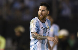 La cuestionada defensa de Lionel Messi por los insultos al árbitro en partido contra Chile