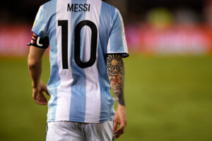Un manjar: comentarios y teorías de la prensa argentina sobre la suspensión de Messi