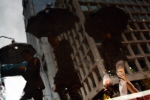 Cortes de luz y menor velocidad del Metro: primeras consecuencias de las lluvias en la capital