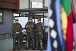 Tras doce días en toma, desalojan a comuneros de la Municipalidad de Ercilla