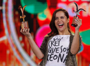 Los intentos de Natalia Valdebenito para que la saquen de video electoral de Parisi