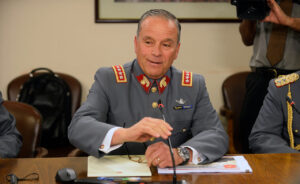 Detienen a hermano de comandante en jefe del Ejército por causa de Derechos Humanos