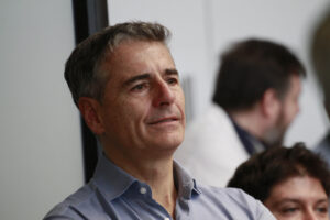 Velasco dispara contra el PS y afirma que Ciudadanos no elegirá el candidato 