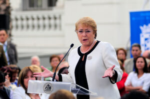 Michelle Bachelet y evaluación de sismo: 