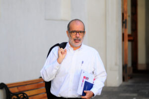 El divorcio entre poder político y económico